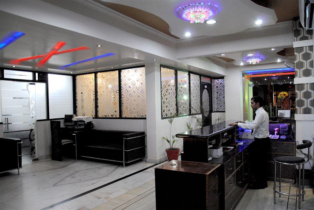Fabexpress Alpine Agra (Uttar Pradesh) Exterior foto