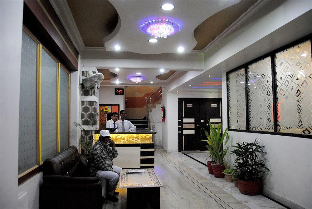 Fabexpress Alpine Agra (Uttar Pradesh) Exterior foto