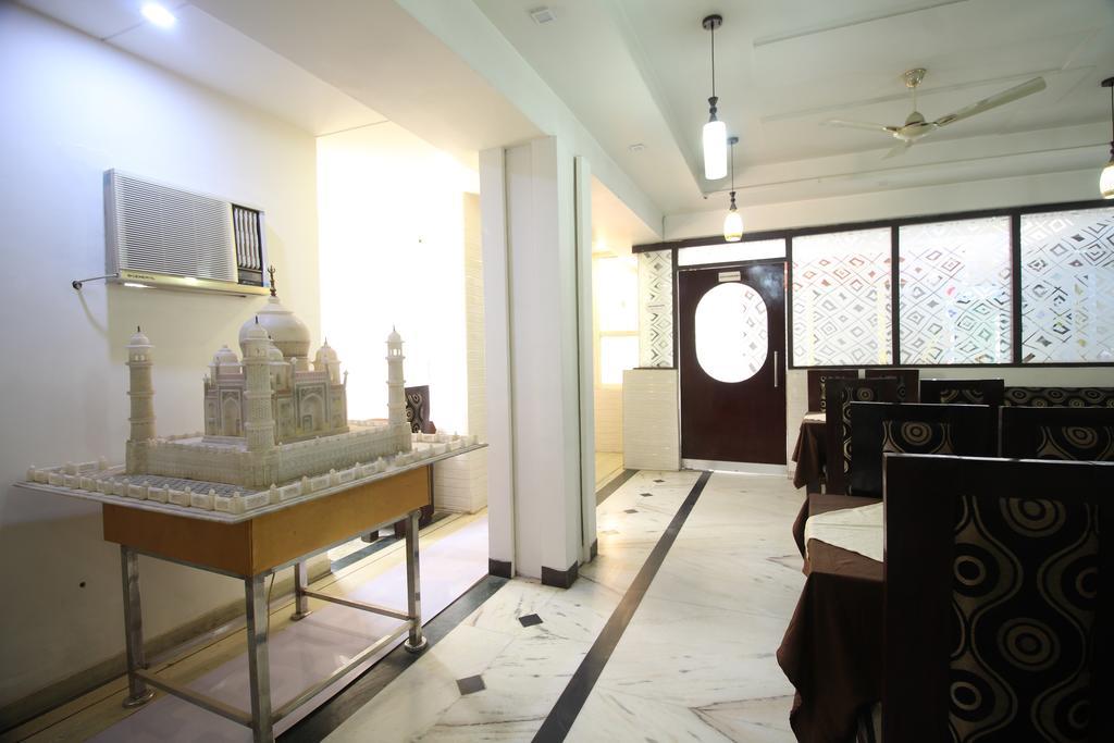 Fabexpress Alpine Agra (Uttar Pradesh) Exterior foto